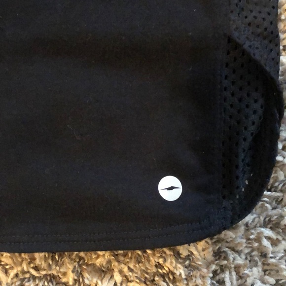 Black pull over - Picture 2 of 3